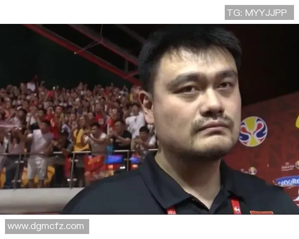 姚明意外受伤砸脸事件引发热议球迷纷纷表达关心与支持