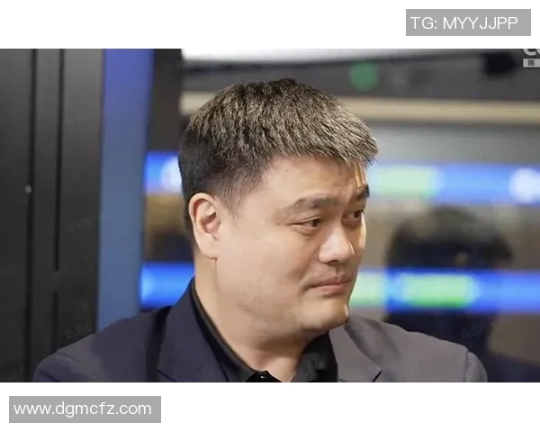 姚明海报水墨艺术的魅力与篮球精神的完美融合 姚明海报水墨艺术的魅力与篮球精神的完美融合