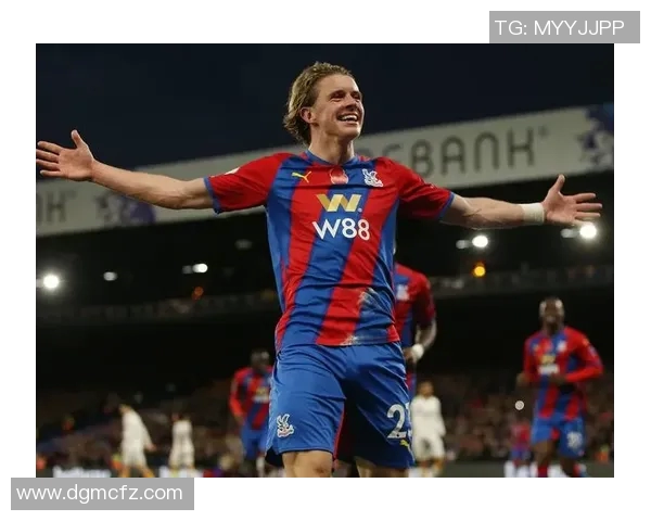 康纳与足球明星畅谈梦想与挑战的精彩瞬间图片分享 康纳与足球明星畅谈梦想与挑战的精彩瞬间图片分享